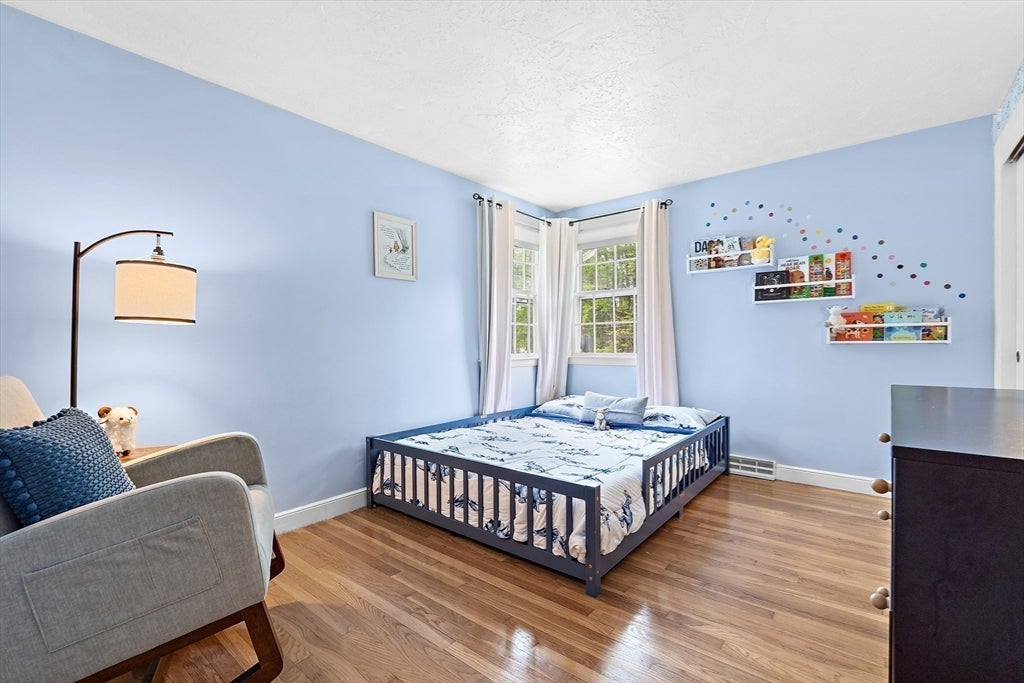 68 Gregory Rd, Holliston, MA, 68 Gregory Rd, Holliston, MA Photo #5