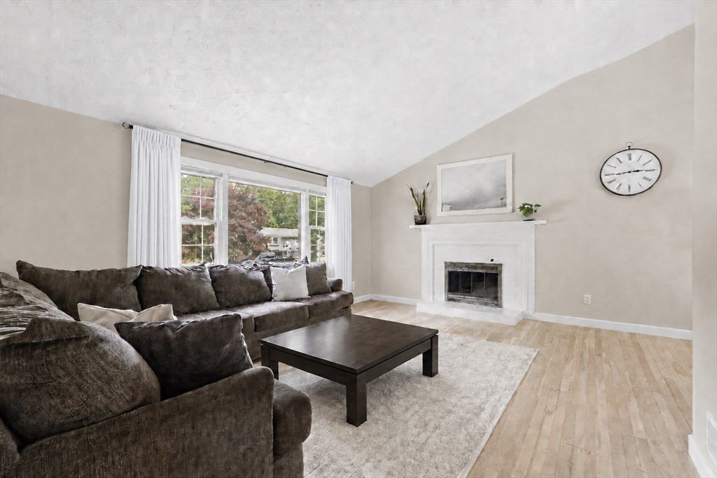 68 Gregory Rd, Holliston, MA, 68 Gregory Rd, Holliston, MA Photo #2
