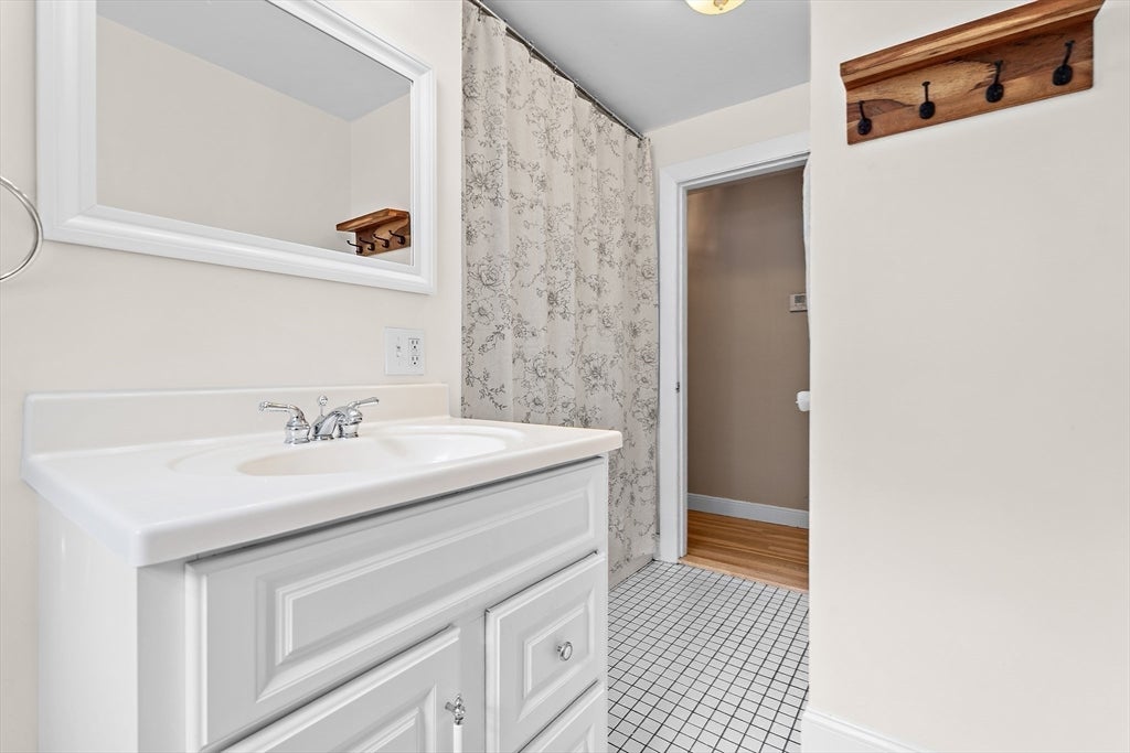 68 Gregory Rd, Holliston, MA, 68 Gregory Rd, Holliston, MA Photo #15