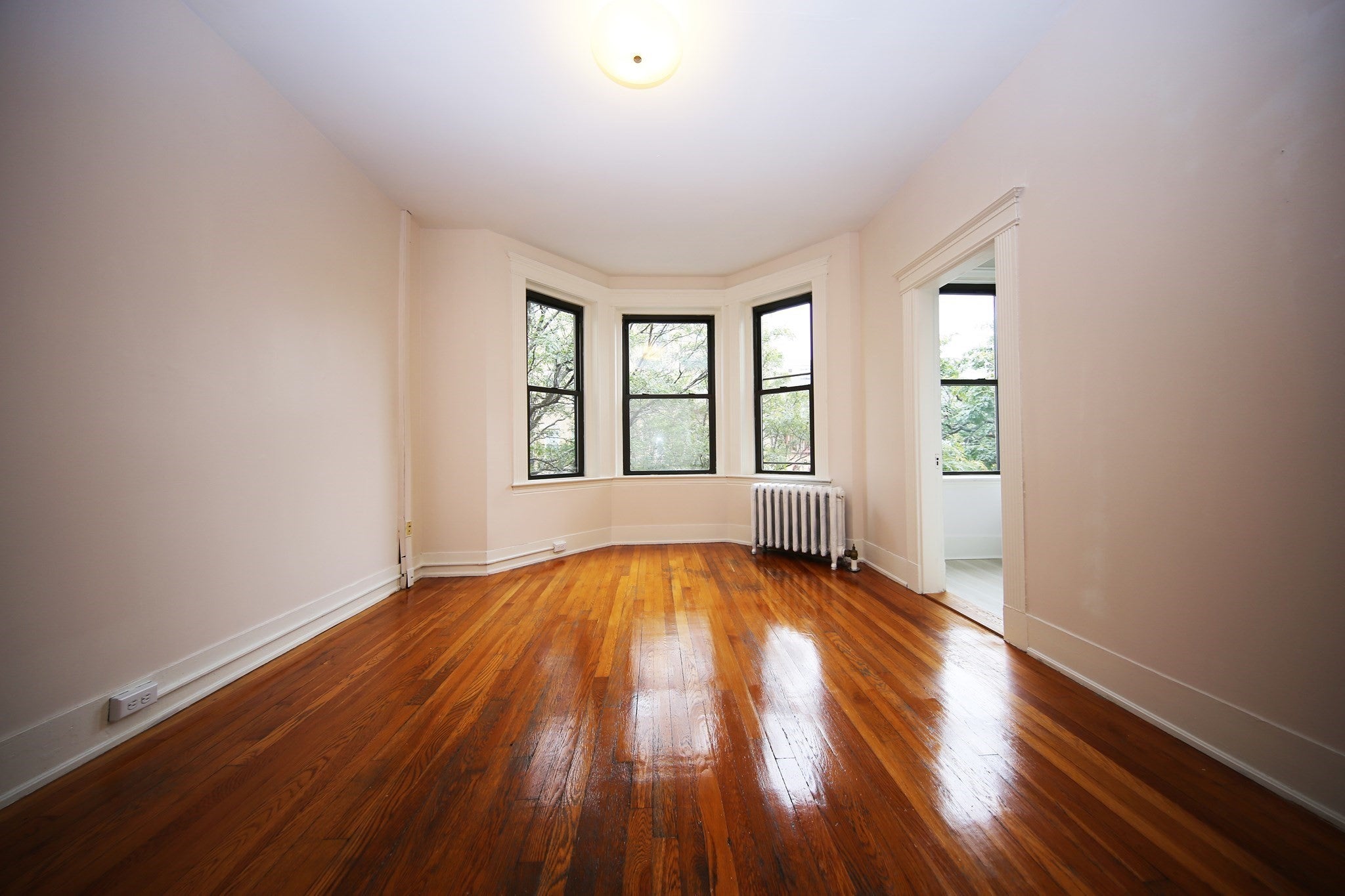 39 Hemenway St 19