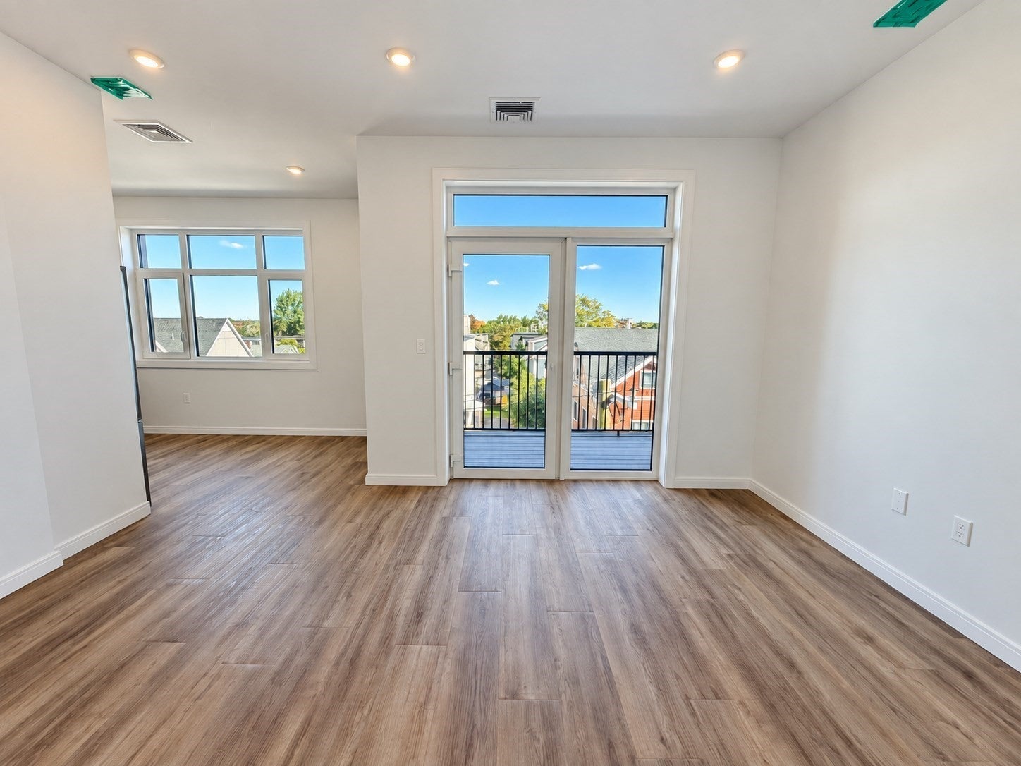 13 Warwick St 401