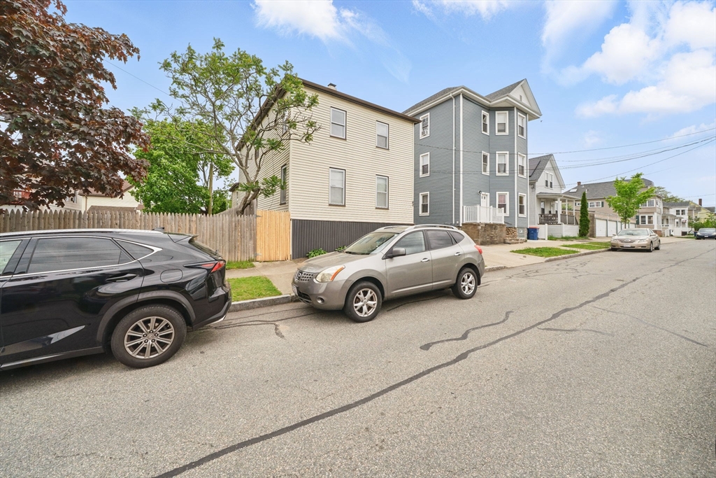 42 Query St