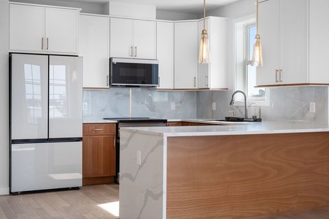 437 Chelsea Street 3 Boston MA 02128