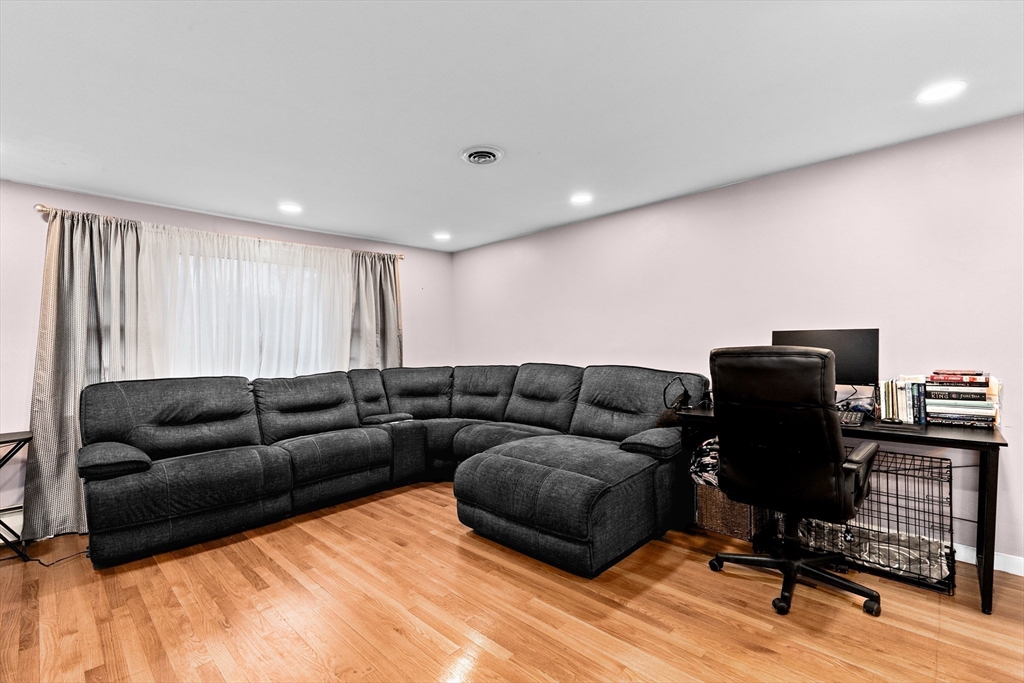 28 Smith Rd