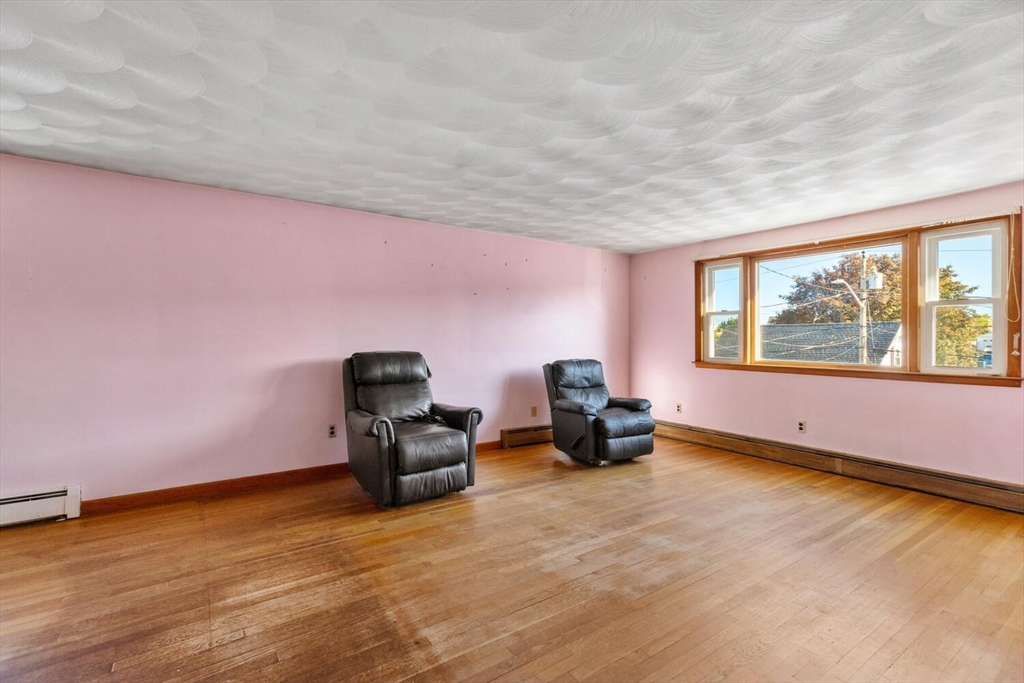 10 Horton St