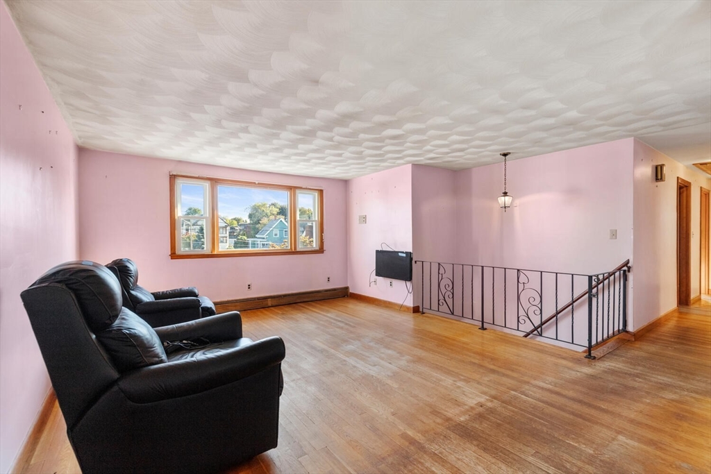10 Horton St