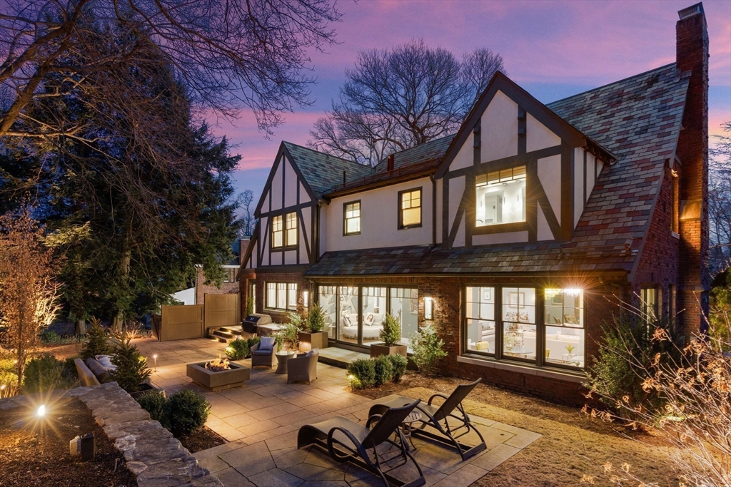 1151 Commonwealth Ave