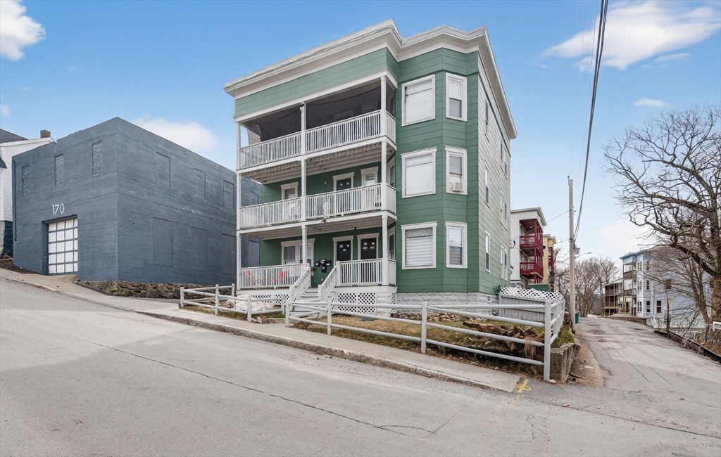 15-17 Johnson St