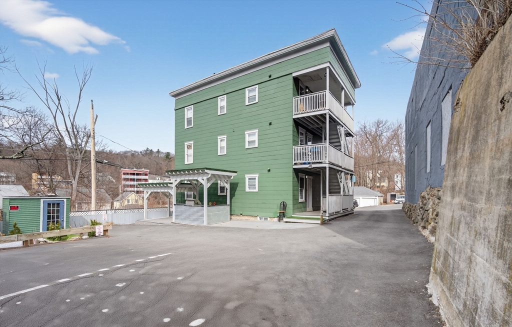 15-17 Johnson St