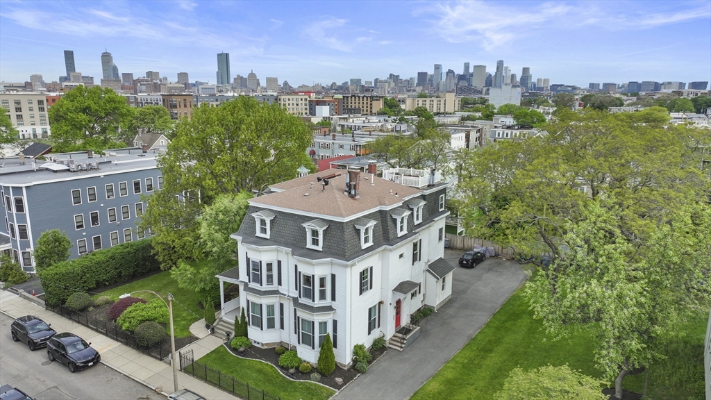 8 Mount Vernon St 4