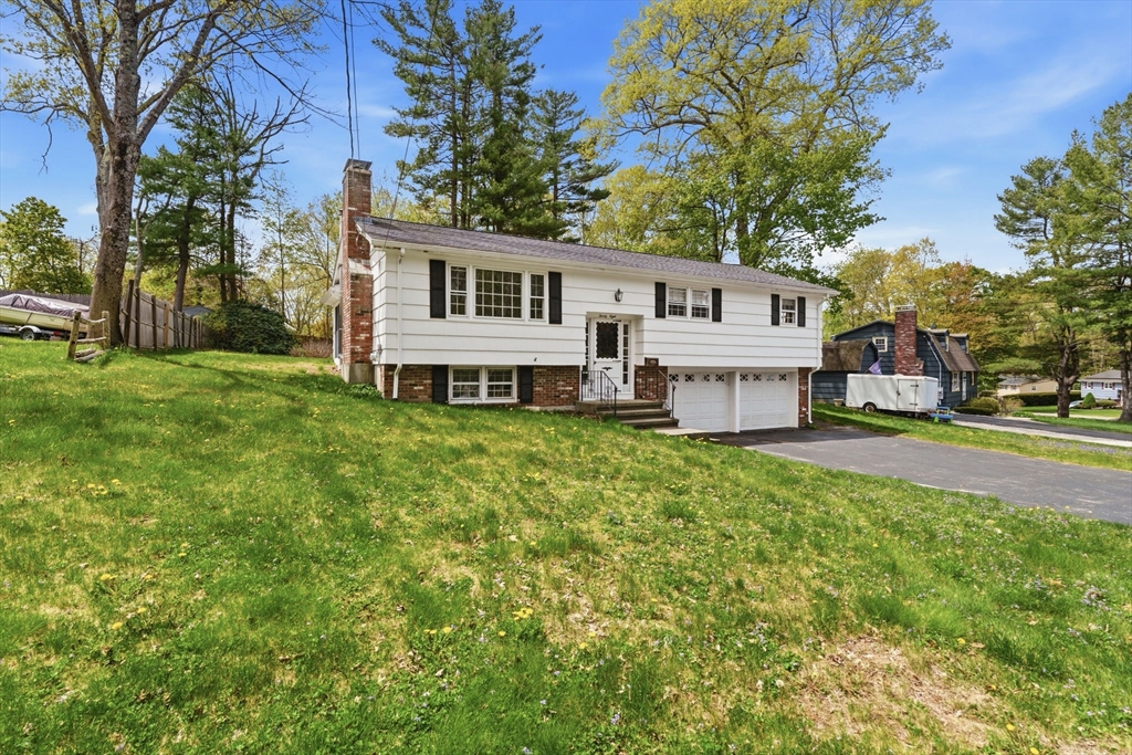 28 Mayflower Cir, Leicester, MA Photo #35
