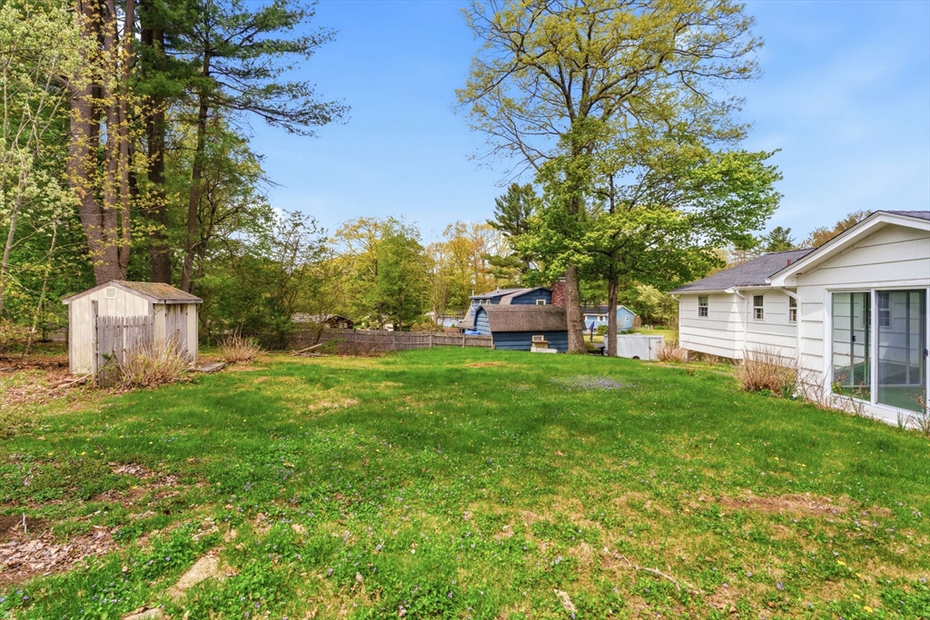 28 Mayflower Cir, Leicester, MA Photo #37