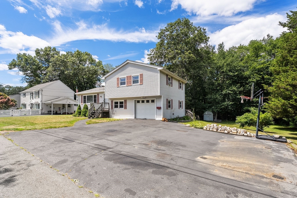 17 Crossman St
