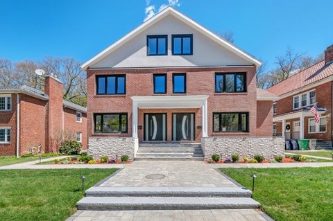 Photo of 444 Lowell Ave #444, Newton, MA 02460 (MLS # 73509271)