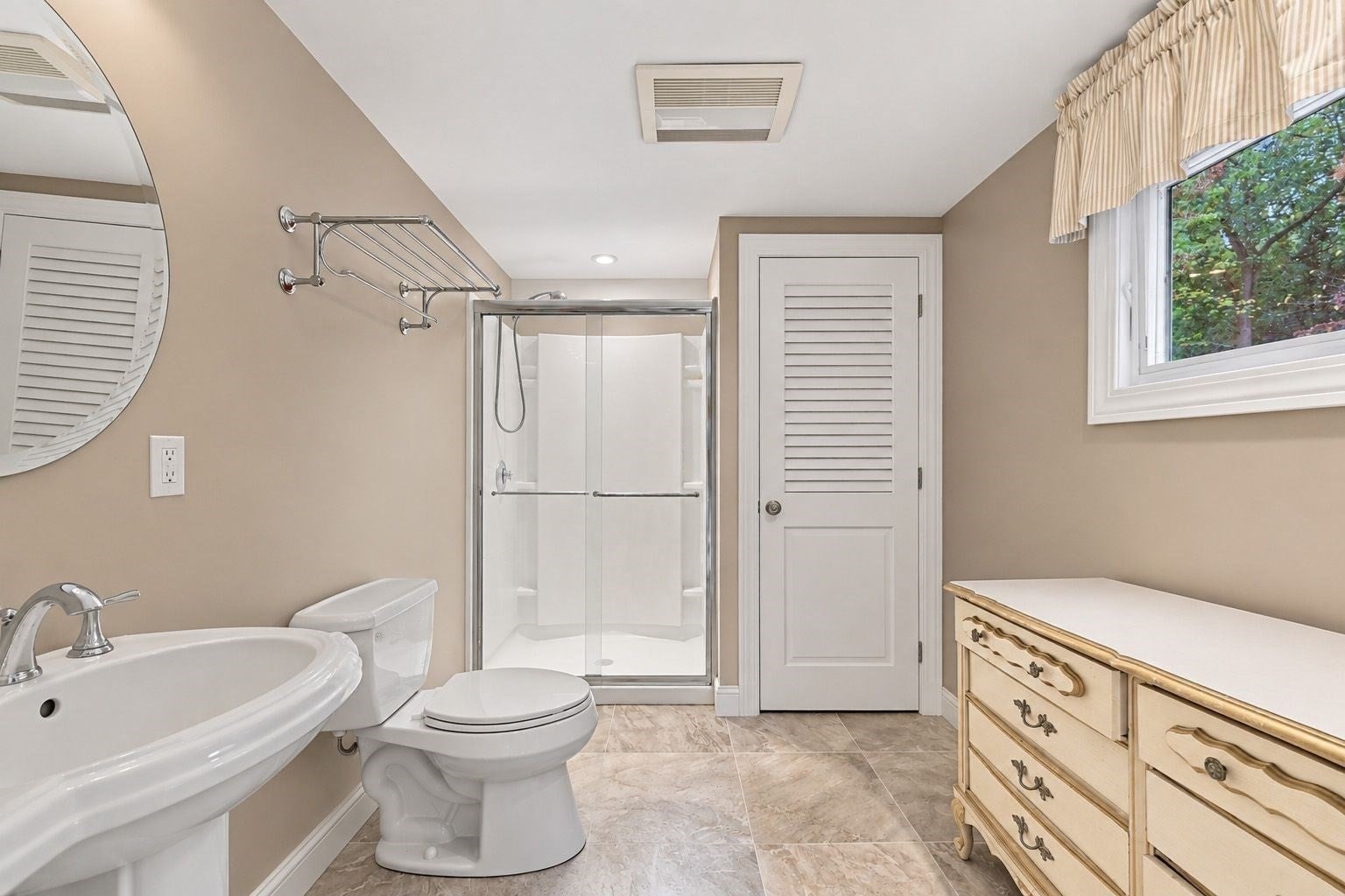 670 Amherst Rd, Granby, MA, 670 Amherst Rd, Granby, MA Photo #36