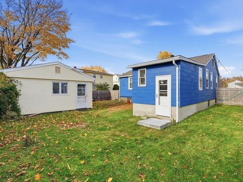 39 State St Chicopee MA 01013