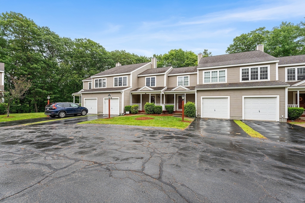 18 Hitching Post Ln 18