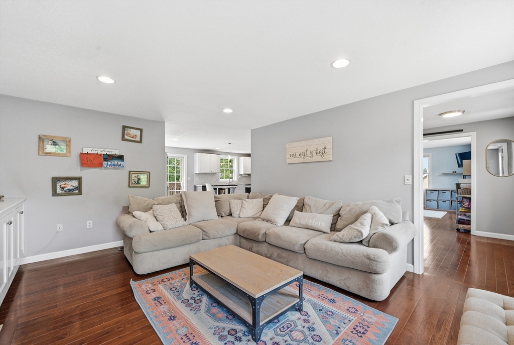 11 Eileen Avenue