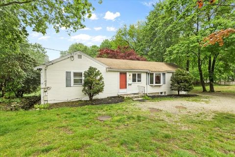 203 High St. 203 Hingham MA 02043