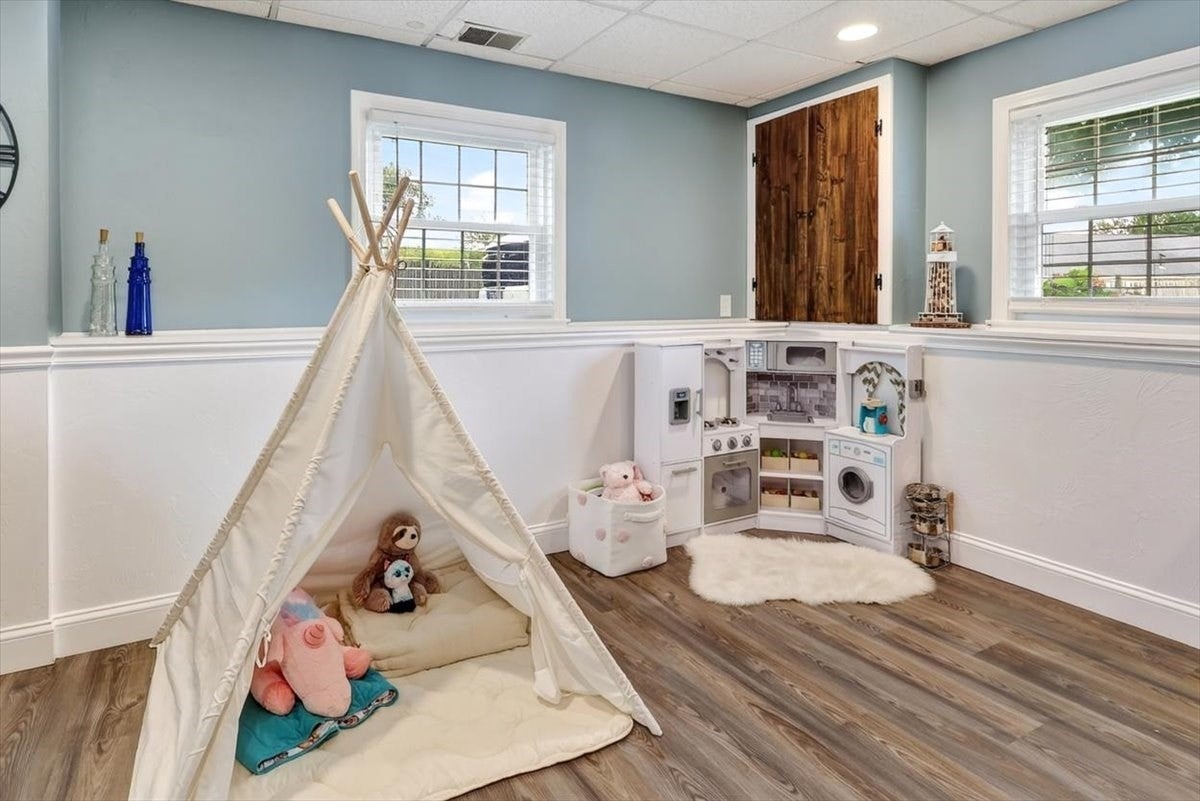 15 Donna Rd, Weymouth, MA Photo #18