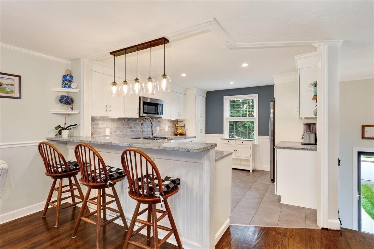15 Donna Rd, Weymouth, MA Photo #6