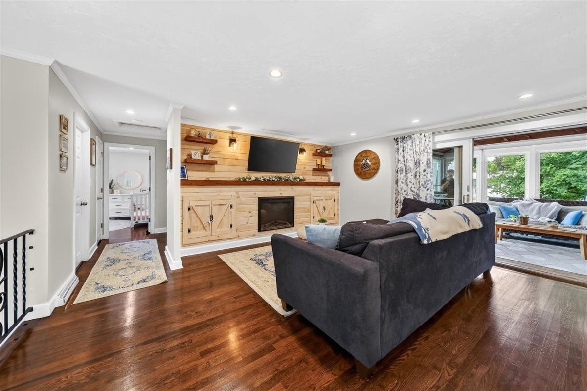 15 Donna Rd, Weymouth, MA Photo #2