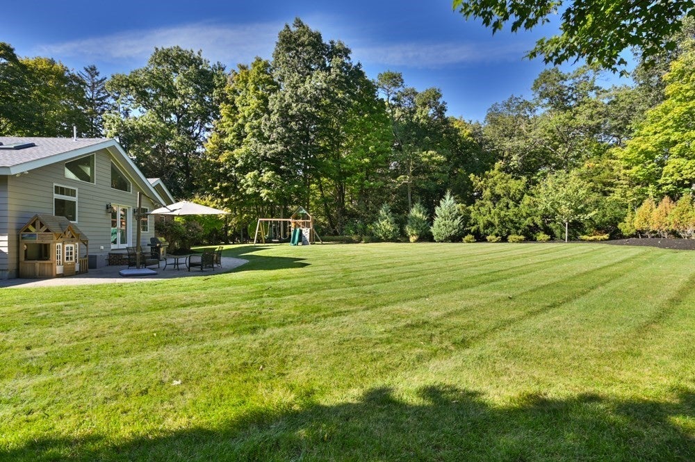48 Border Rd, Reading, MA Photo #38