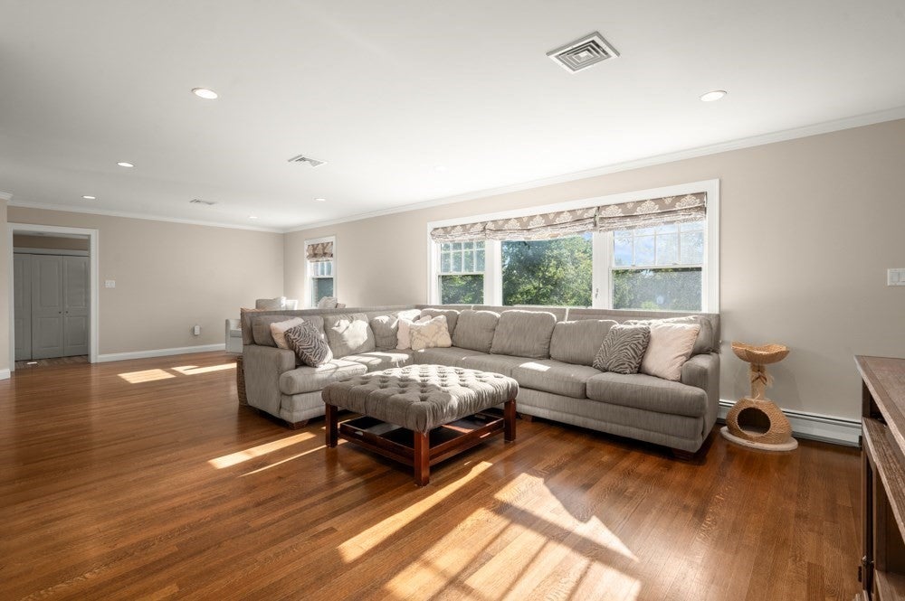 48 Border Rd, Reading, MA Photo #17