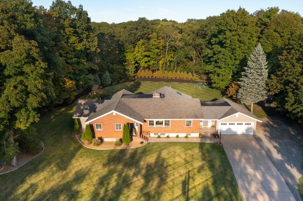 48 Border Rd, Reading, MA Photo #40