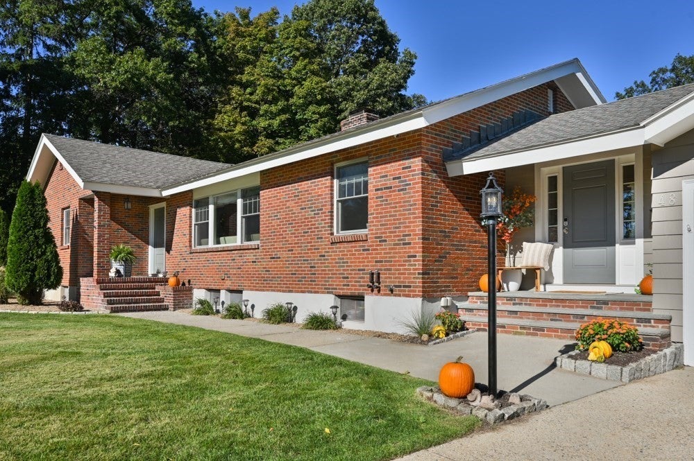 48 Border Rd, Reading, MA Photo #39