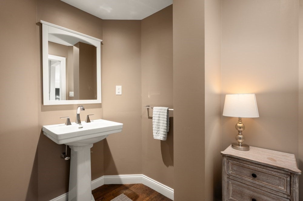 48 Border Rd, Reading, MA Photo #19