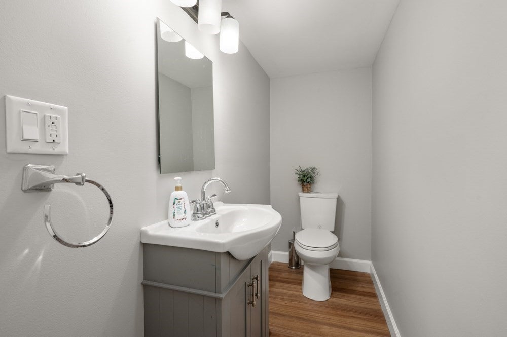 48 Border Rd, Reading, MA Photo #30