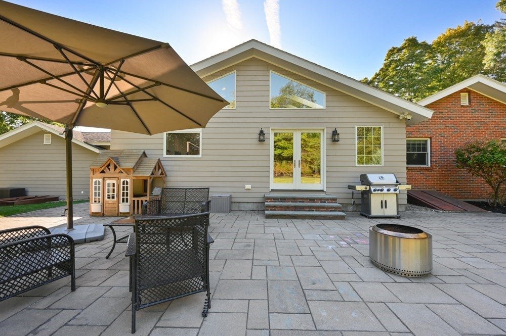 48 Border Rd, Reading, MA Photo #35