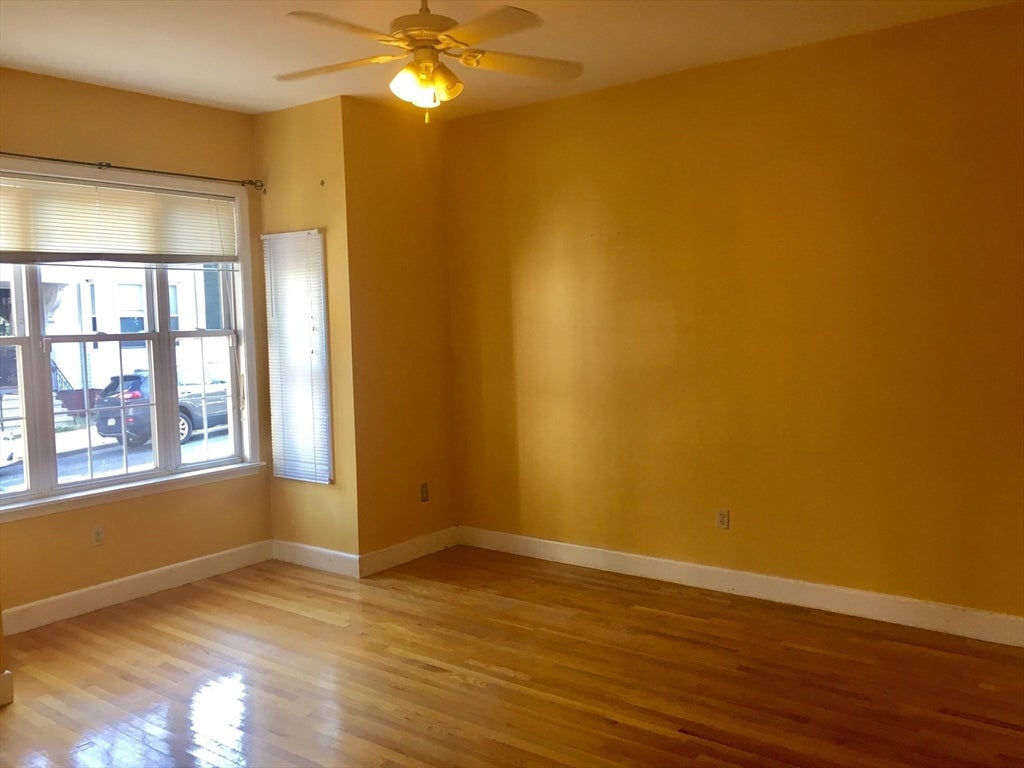 617 E 3rd St #1, Boston, MA Photo #3