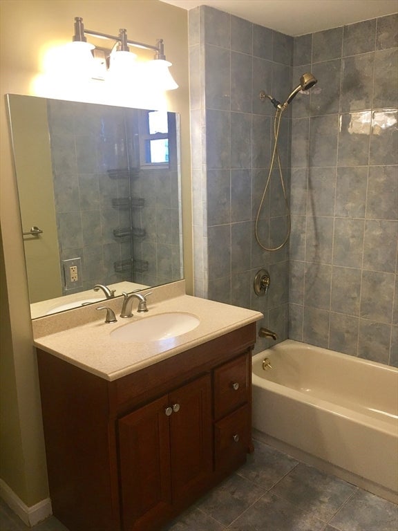 617 E 3rd St #1, Boston, MA Photo #5