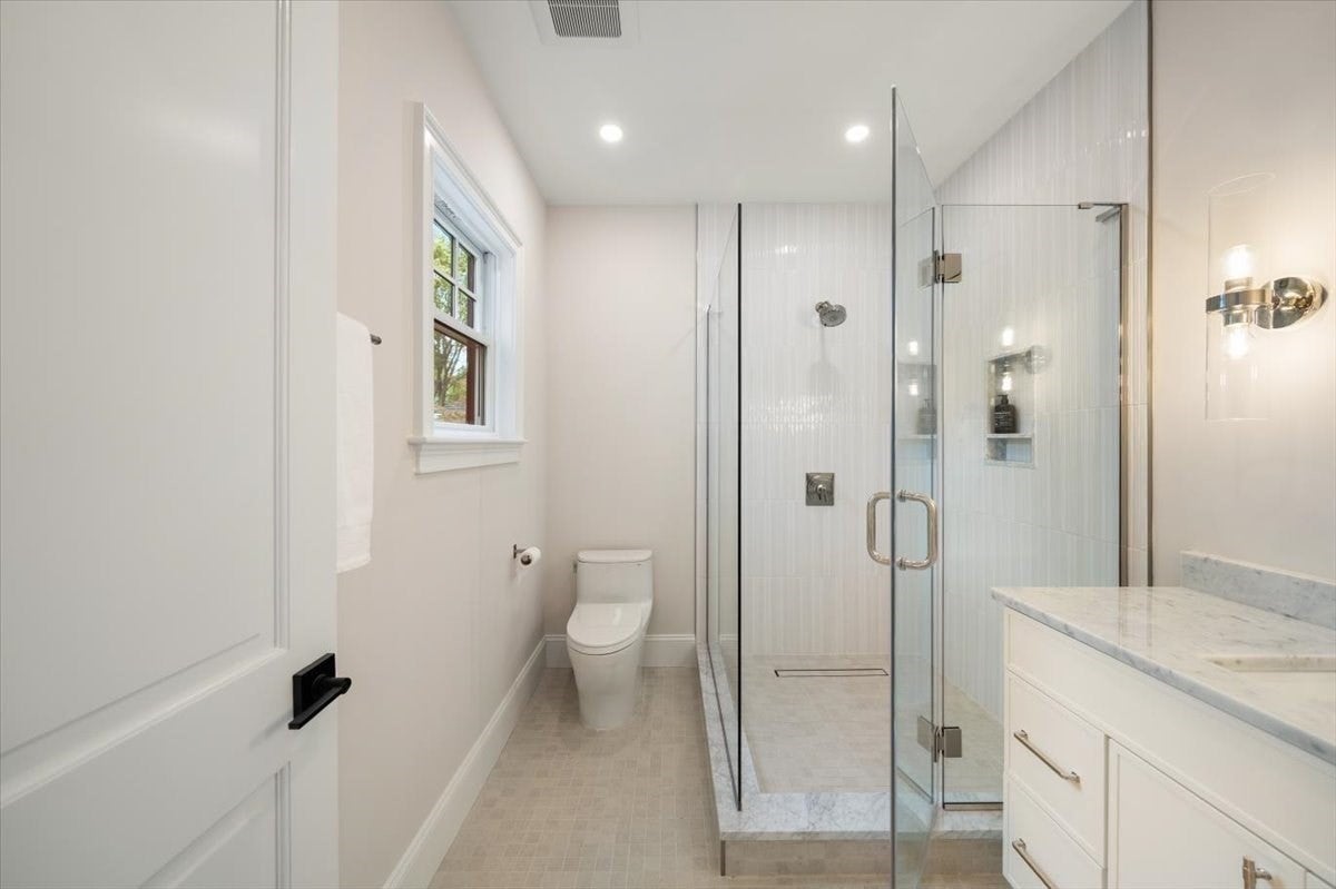 15 Lafayette Cir, Wellesley, MA, 15 Lafayette Cir, Wellesley, MA Photo #18
