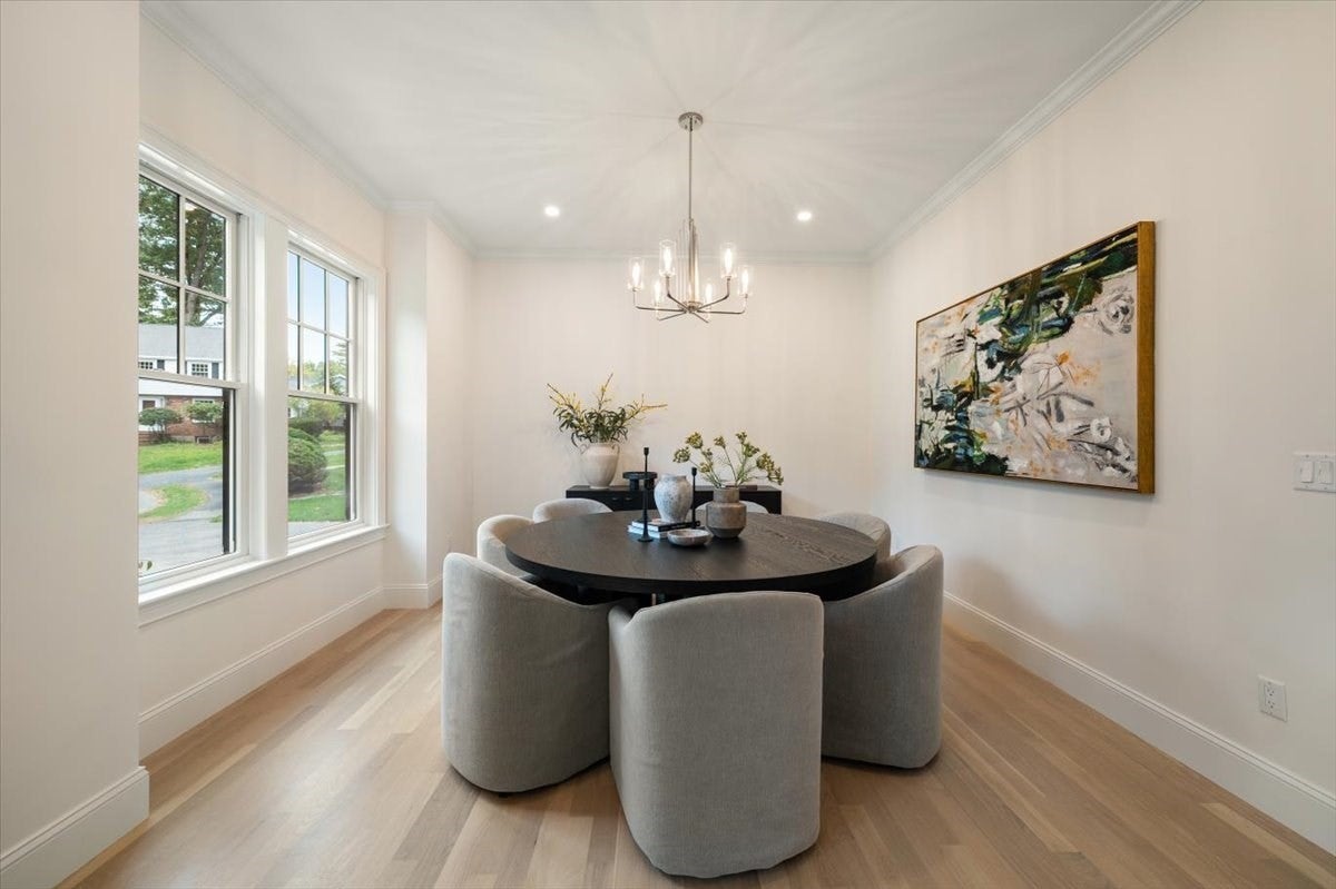 15 Lafayette Cir