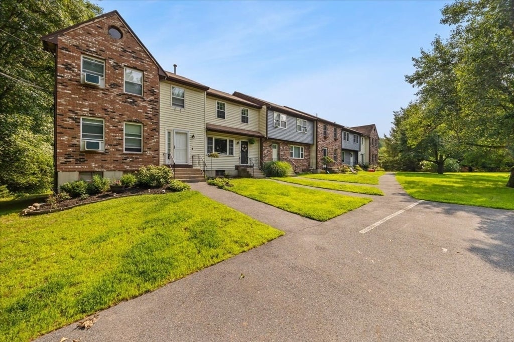 102 South Washington St #2, Norton, MA, 102 South Washington St #2, Norton, MA Photo #3