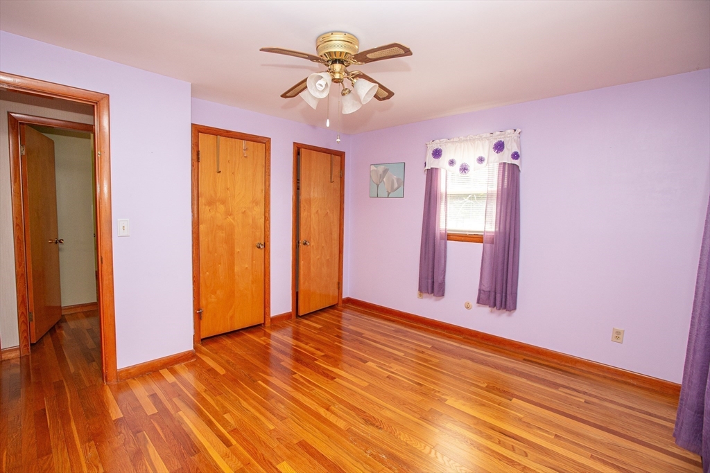 Attleboro, Massachusetts 02703, United States, 3 Bedrooms Bedrooms, ,2 BathroomsBathrooms,Residential,Pending,181665