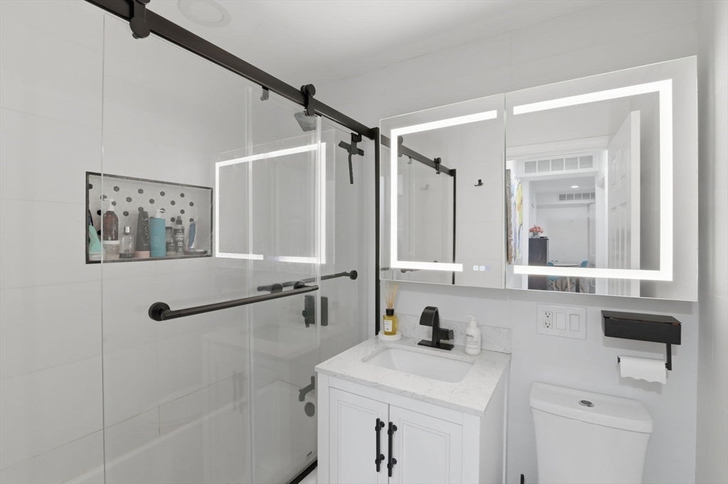 1584 Beacon St #A, Brookline, MA, 1584 Beacon St #A, Brookline, MA Photo #26