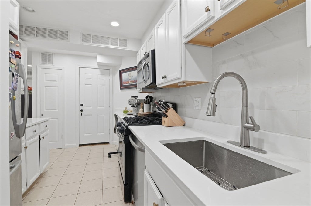 1584 Beacon St #A, Brookline, MA, 1584 Beacon St #A, Brookline, MA Photo #18
