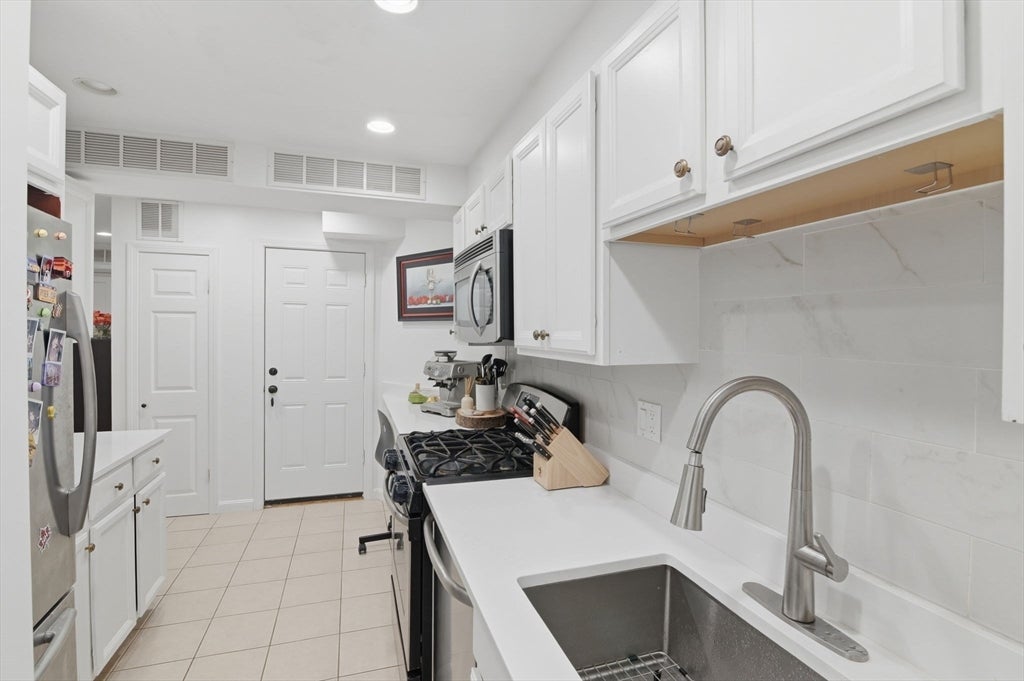 1584 Beacon St #A, Brookline, MA, 1584 Beacon St #A, Brookline, MA Photo #17