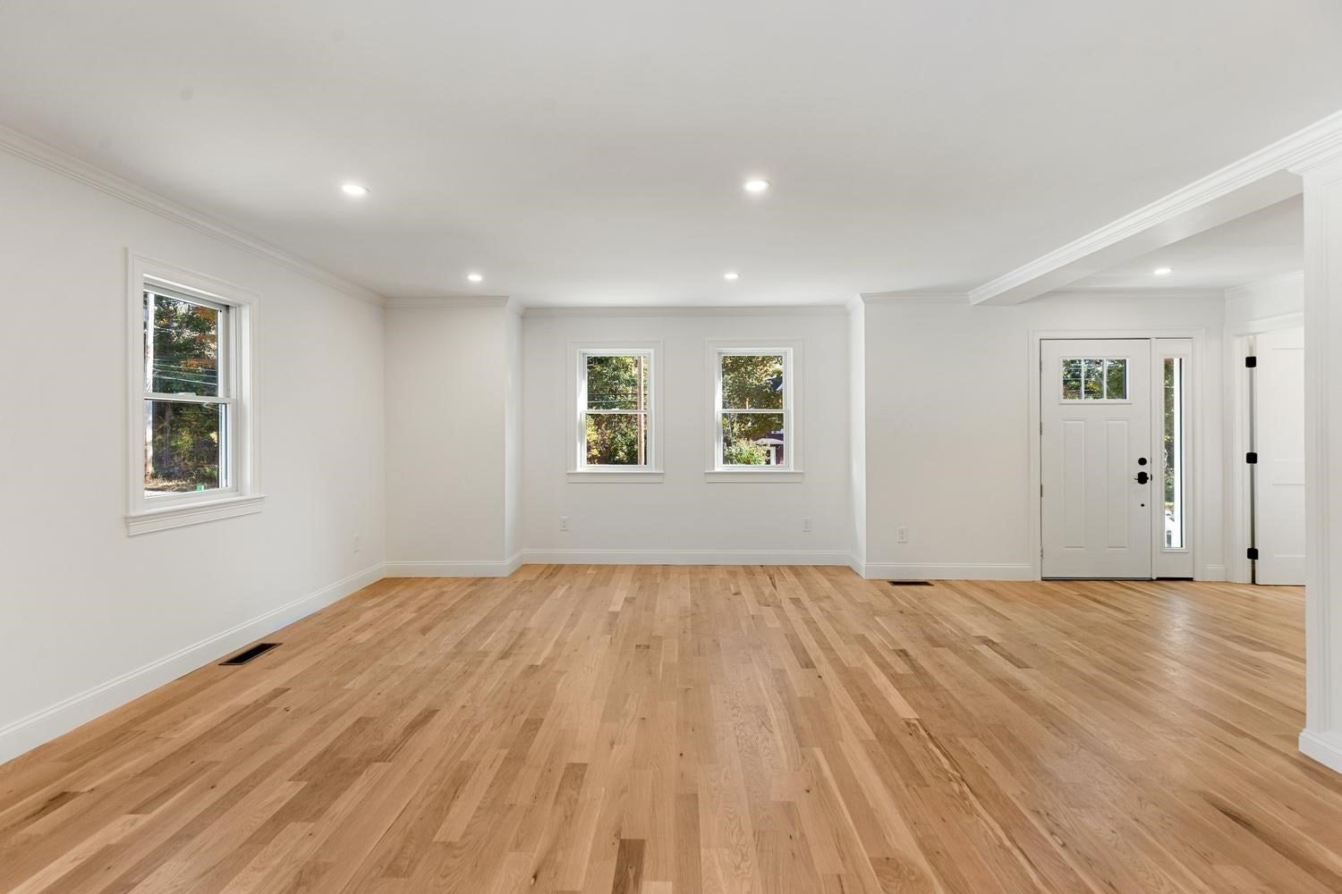 318 Essex Ave #B, Gloucester, MA Photo #6