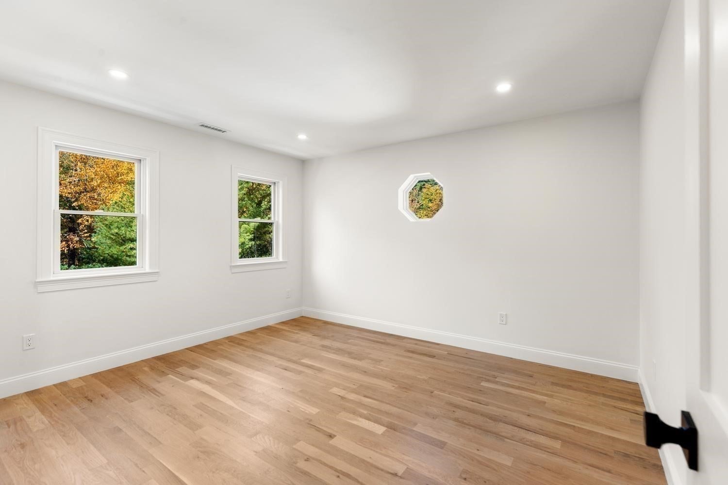 318 Essex Ave #B, Gloucester, MA Photo #20