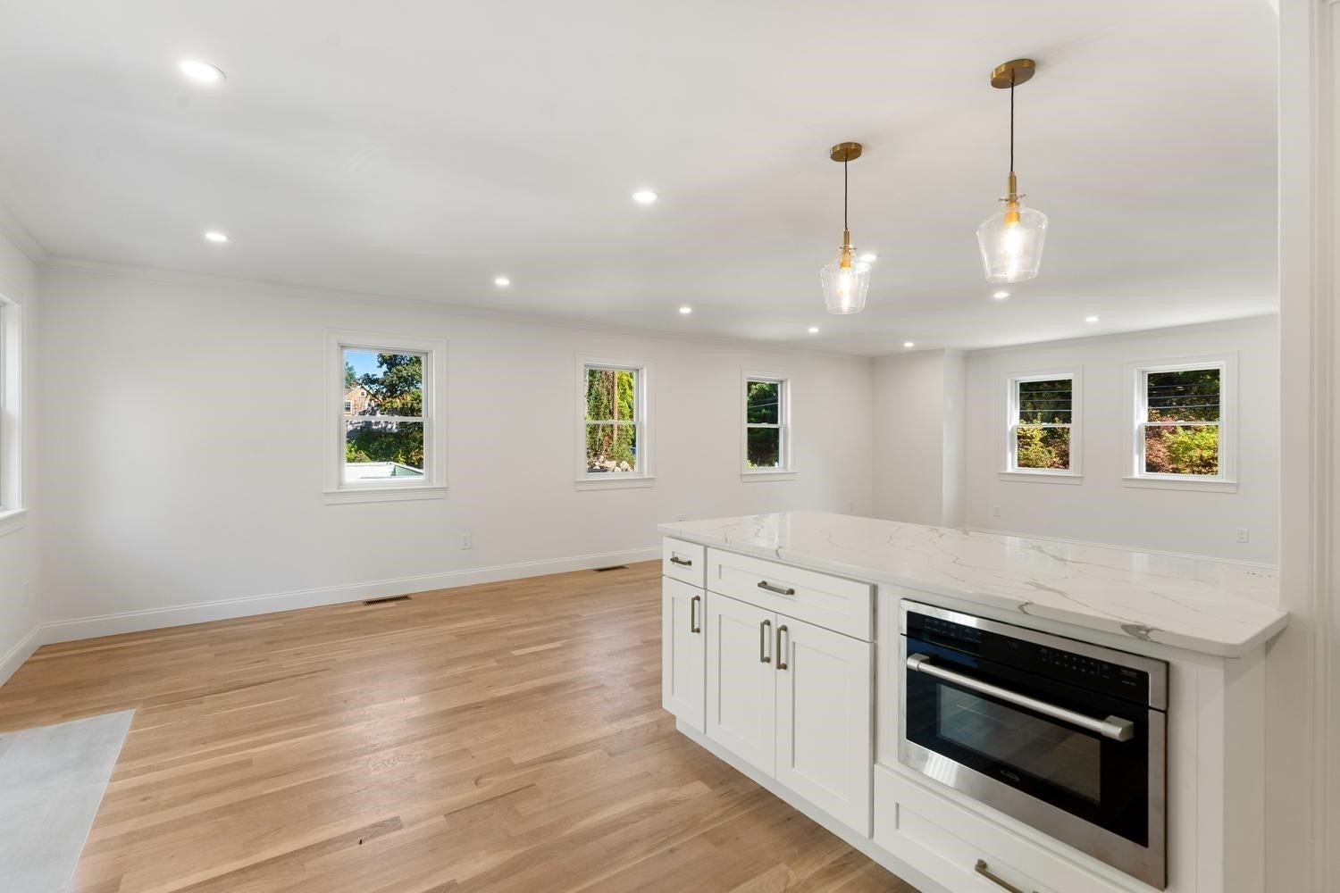 318 Essex Ave #B, Gloucester, MA Photo #14