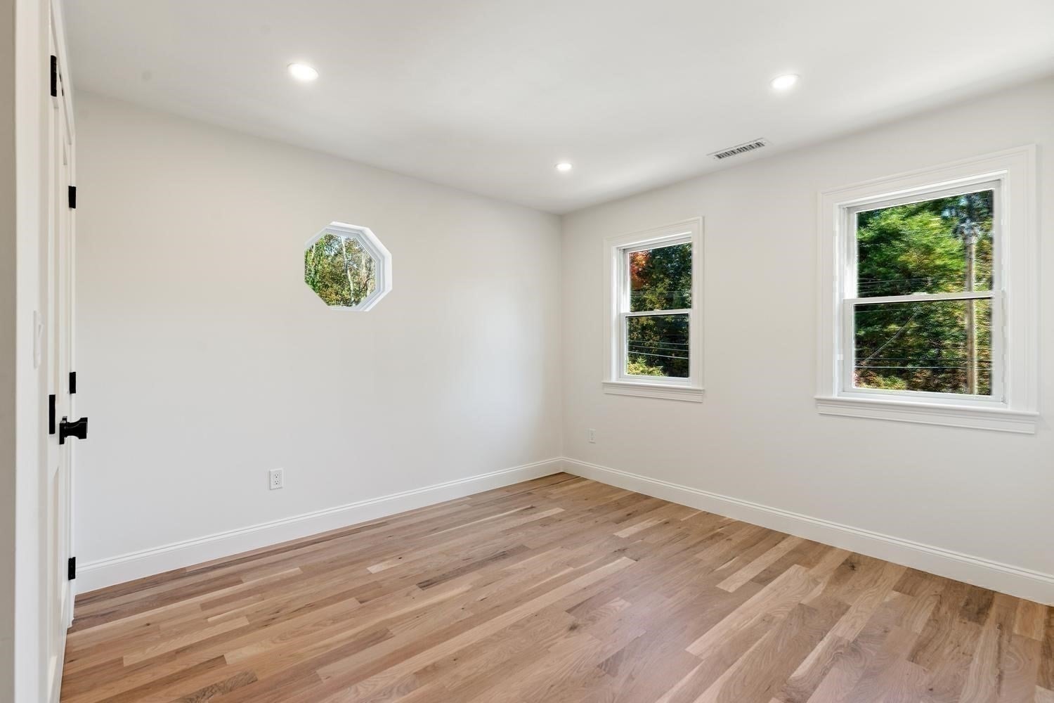 318 Essex Ave #B, Gloucester, MA Photo #29