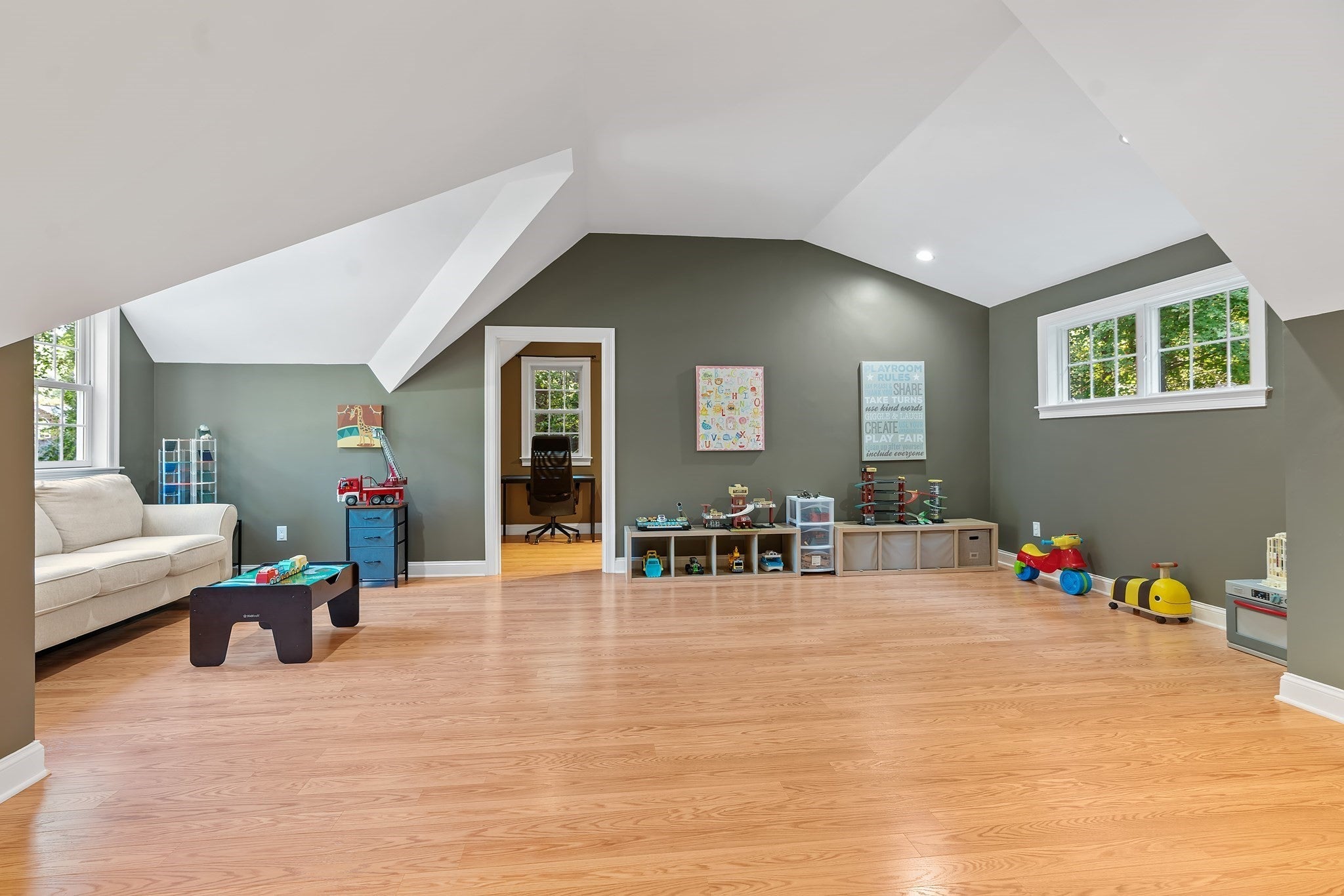 9 Old Farm Circle, Wayland, MA Photo #20