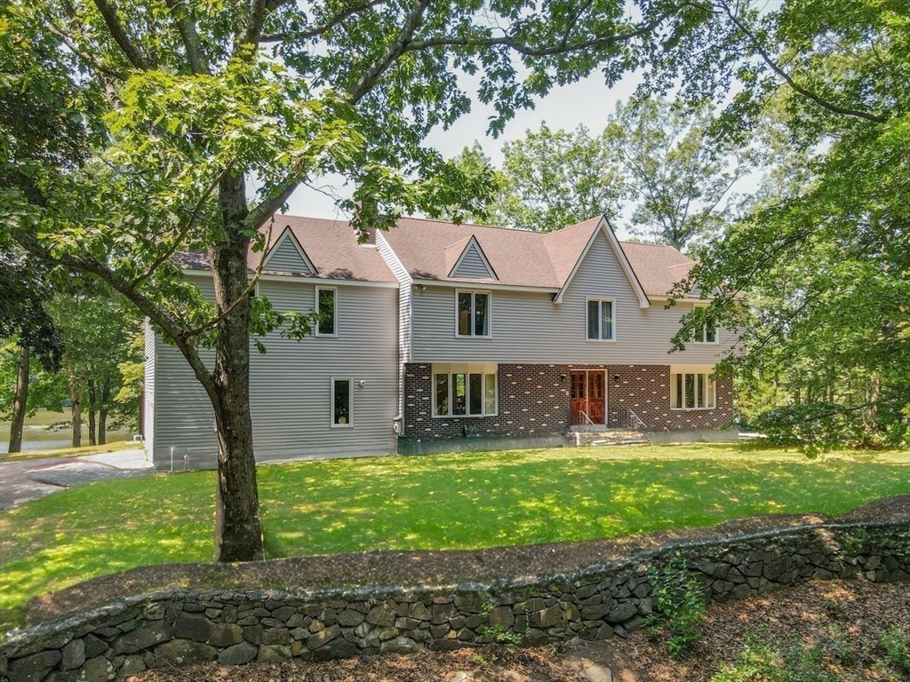 35 Shoreline Drive