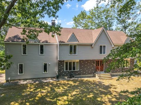 35 Shoreline Drive Foxboro MA 02035