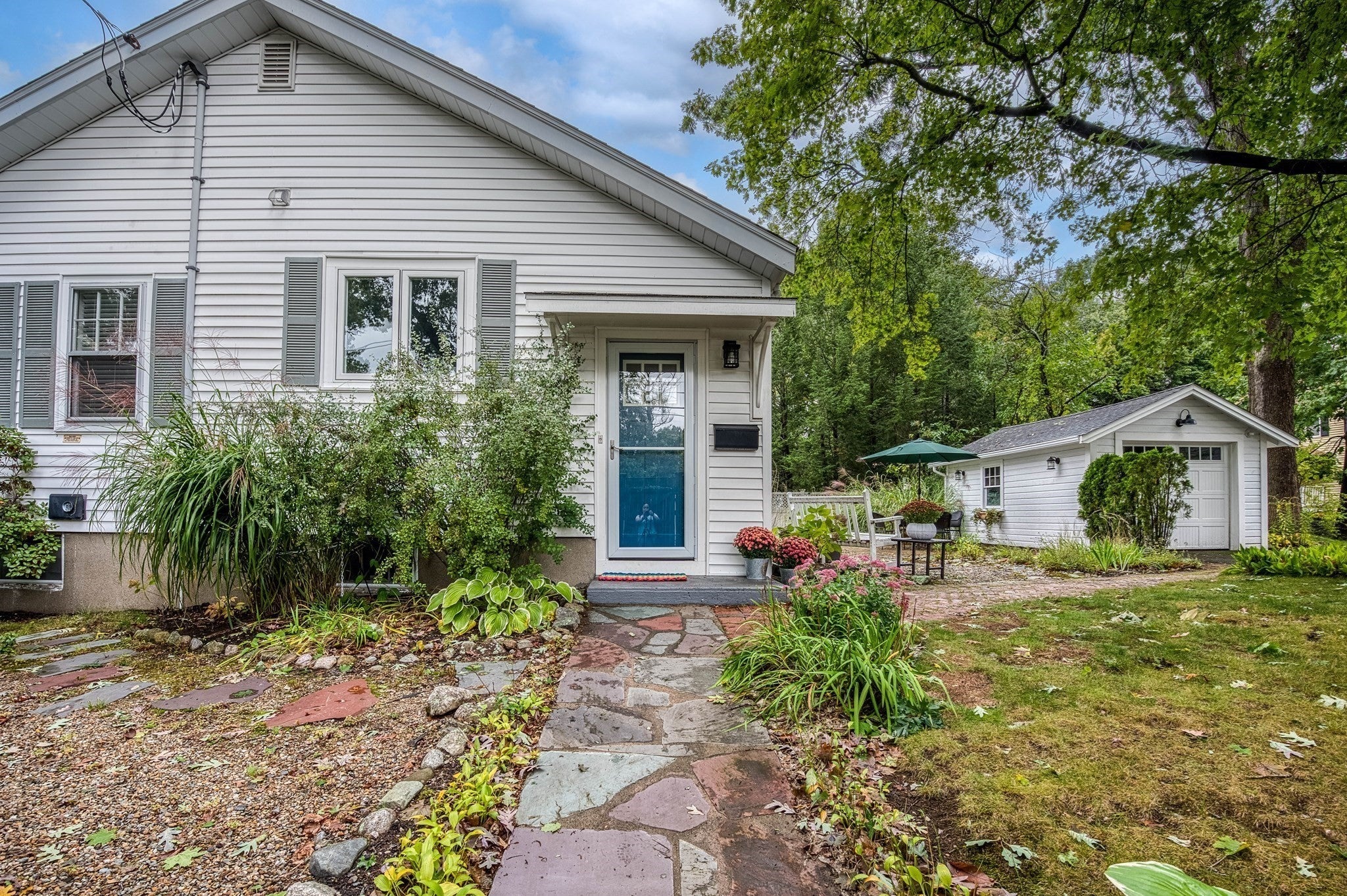 22 Elmwood Avenue, Dedham, MA Photo #6